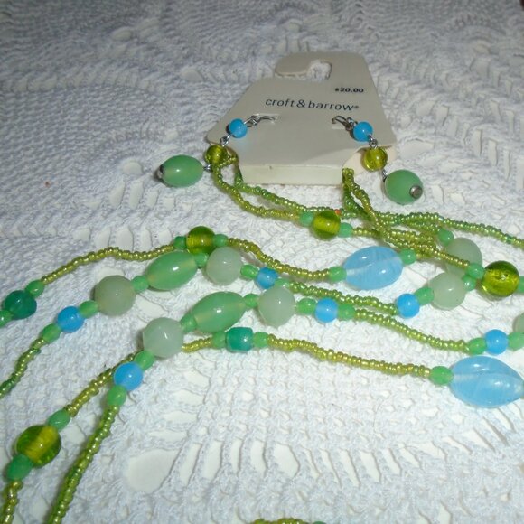 Croft And Barrow nip jewelry set earrings and a necklace Glass bead summer sea - Picture 1 of 2